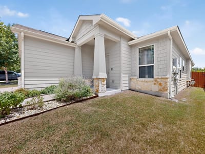 Property photo 3 at 6901 Vail Ridge ST - 3 bed 2 bath home