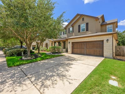 Property photo 2 at 6905 Estana LN - 4 bed 3 bath home