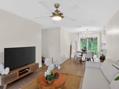 Living area at 6908 Pondsdale Ln - 3 bed 1 bath home