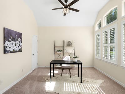Property photo 5 at 691 Broken Lance DR - 4 bed 3 bath home