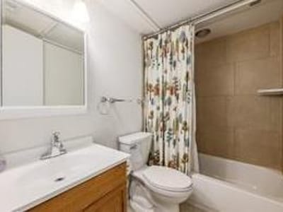 Photo 5 of 21 at 6910 Hart LN Unit #605 - 3 bed 2 bath home