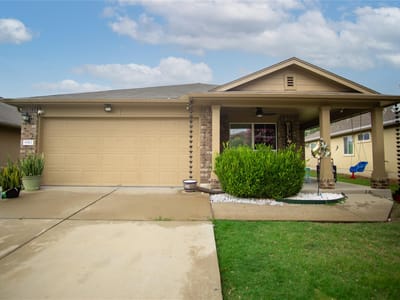 Property photo 2 at 6912 Plains Crest DR - 3 bed 2 bath home