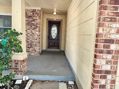 Property photo 2 at 6913 Sabrina DR - 3 bed 2 bath home