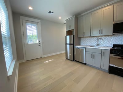 Property photo 5 at 6920 Bethune Ave Unit #2 - 1 bed 1 bath home