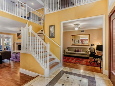 Living area at 6925 Robert Dixon DR - 5 bed 3 bath home