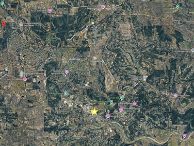 Primary bedroom at 70 Cheyenne Trl - Woodcreek Sec 13, Wimberley, TX