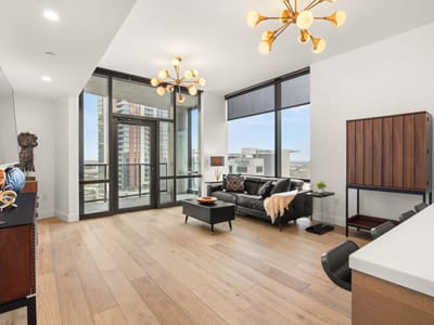 Primary bedroom - 70 Rainey St Unit #1509 Primary bedroom at 70 Rainey St Unit #1509 - 2 bed 2 bath home
