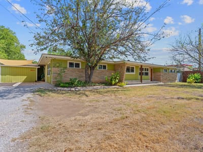 Photo 5 of 17 at 700 & 604 Corral LN - Austin, Austin, TX