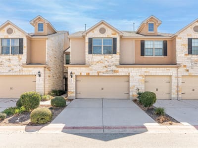 Living area at 700 Mandarin Flyway Unit #802 - 3 bed 3 bath home