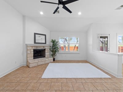 Living area at 700 Walsh Hill TRL - 4 bed 2 bath home