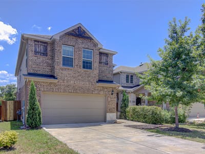 Living area at 7000 Llano Stage TRL - 4 bed 2 bath home