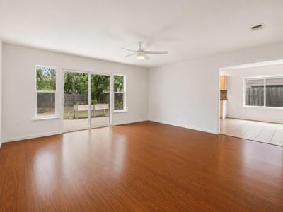 Property photo 5 at 7004 Twisted Oaks DR - 3 bed 2 bath home