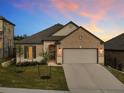 Living area at 7005 Harvest Trail DR - 3 bed 2 bath home