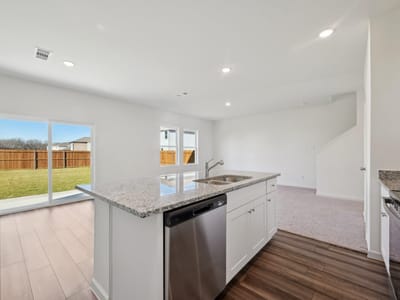 Property photo 5 at 701 Cliff DR - 3 bed 2 bath home