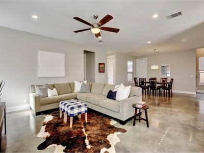 Living area at 701 E 49th St Unit #B - 3 bed 2 bath home