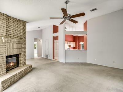 Property photo 4 at 701 W Custers Creek BND - 3 bed 2 bath home