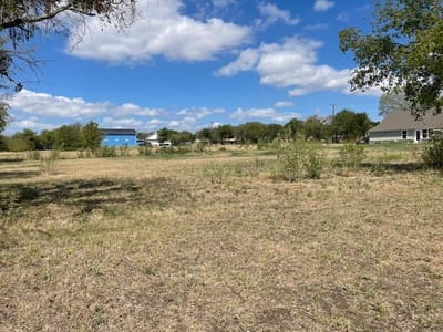 Photo 5 of 20 at 703 4th ST - Bruceville-Eddy, Bruceville-Eddy, TX
