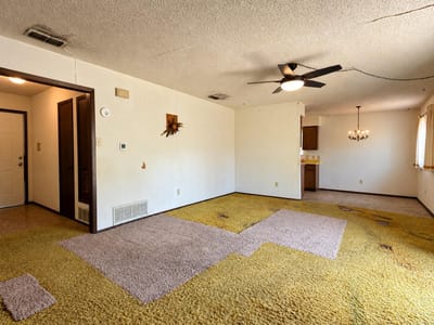 Property photo 3 at 704 Drake LN - 3 bed 1 bath home