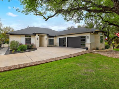 Property photo 3 at 705 Pheasant MDW - 4 bed 2 bath home
