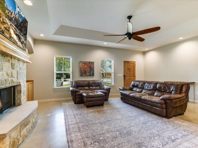 Kitchen at 705 Woodland Park DR - 3 bed 2 bath home