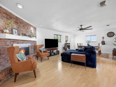 Property photo 2 at 706 Cambridge DR - 3 bed 2 bath home
