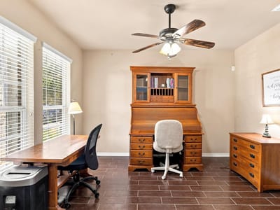 Property photo 4 at 706 Irvin DR - 4 bed 2 bath home