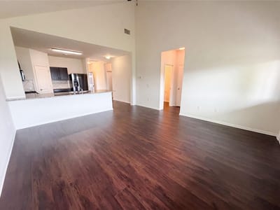 Kitchen at 706 Luna Vista DR - 4 bed 2 bath home