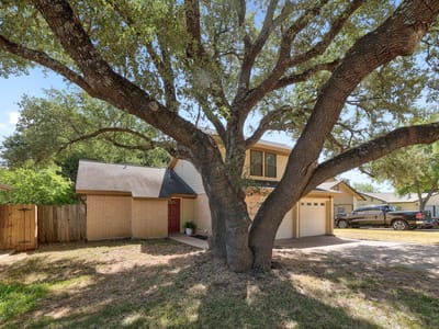 Property photo 3 at 706 Milton CV - 3 bed 2 bath home