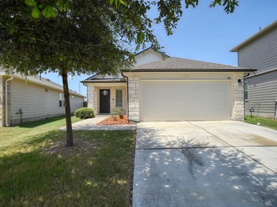 Property photo 3 at 706 Roaring Fork LN - 3 bed 2 bath home