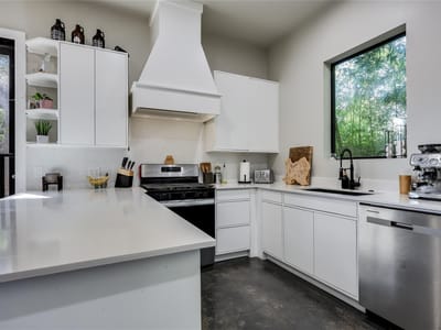 Property photo 2 at 706 Valdez ST Unit #2 - 2 bed 2 bath home