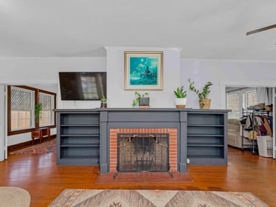 Kitchen at 706 W 11th ST - 2 bed 2 bath home
