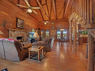 Property photo 3 at 707 Cat Hollow Club DR - 3 bed 3 bath home