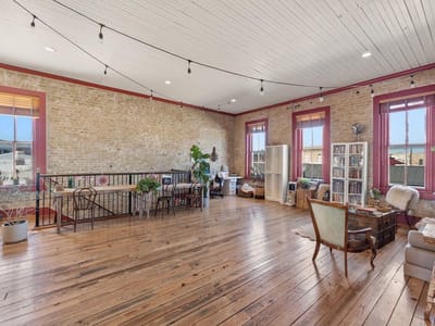 Primary bedroom at 707 Chestnut ST - 2 bed 2 bath home