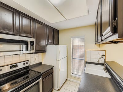 Primary bedroom at 708 Graham Pl Unit #101 - 2 bed 1 bath home