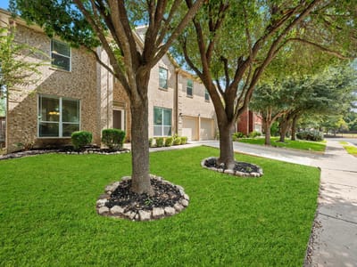 Property photo 2 at 708 Old Ravine CT - 5 bed 3 bath home