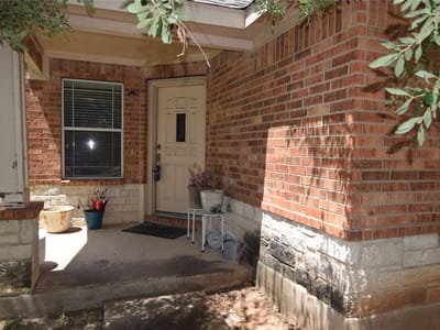 Living area at 708 Timothy John DR - 4 bed 2 bath home