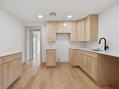 Living area at 709 S Polk ST - 3 bed 2 bath home