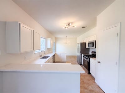 Property photo 2 at 710 Encanto DR - 3 bed 2 bath home