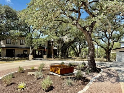 Photo 5 of 39 at 710 Flite Acres RD - 5 bed 4 bath home