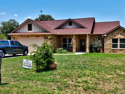 Property photo 2 at 710 Panorama DR - 3 bed 2 bath home