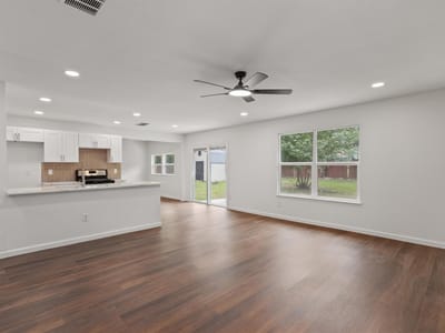 Primary bedroom at 710 Ruby Isle DR - 3 bed 2 bath home