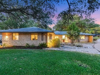 Property photo 3 at 7101 Sungate DR - 4 bed 2 bath home