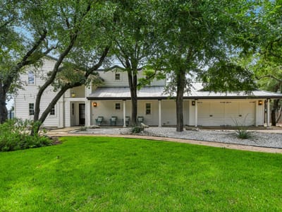 Living area at 7105 Mountain Trail - 3 bed 2 bath home