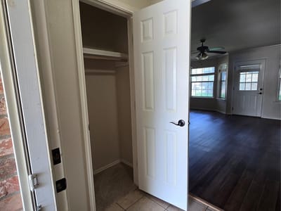 Property photo 4 at 711 Beachwood RD - 2 bed 2 bath home