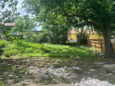 Primary bedroom at 711 Burkett ST - Vance, Taylor, TX