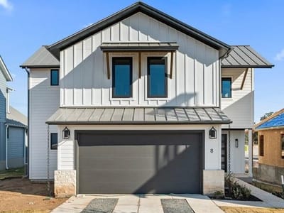 Property photo 2 at 711 N Paleface Ranch RD Unit #8 - 4 bed 3 bath home