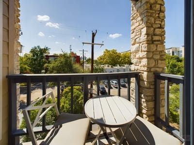 Primary bedroom at 711 W 21st St Unit #304 - 2 bed 1 bath home