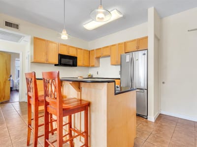 Property photo 5 at 711 W 26th ST Unit #607 - 2 bed 2 bath home