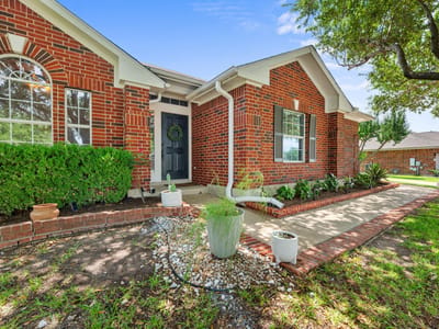Primary bedroom at 712 Kingston Lacy BLVD - 4 bed 3 bath home