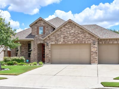 Property photo 2 at 712 Whitetail DR - 3 bed 2 bath home